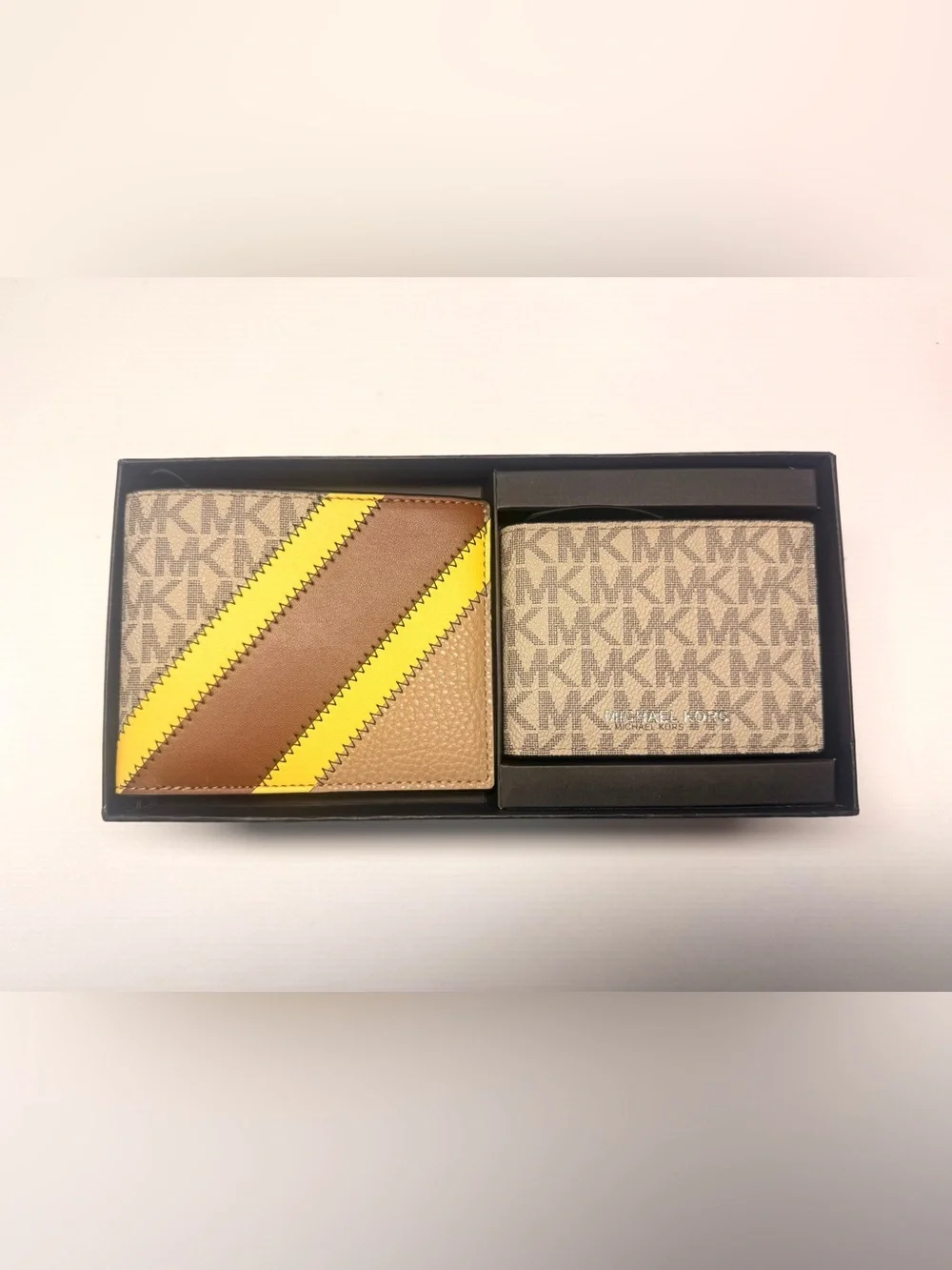 Michael Kors Brown & Yellow Men's Wallet and Card Holder Set MSRP $228 NIB